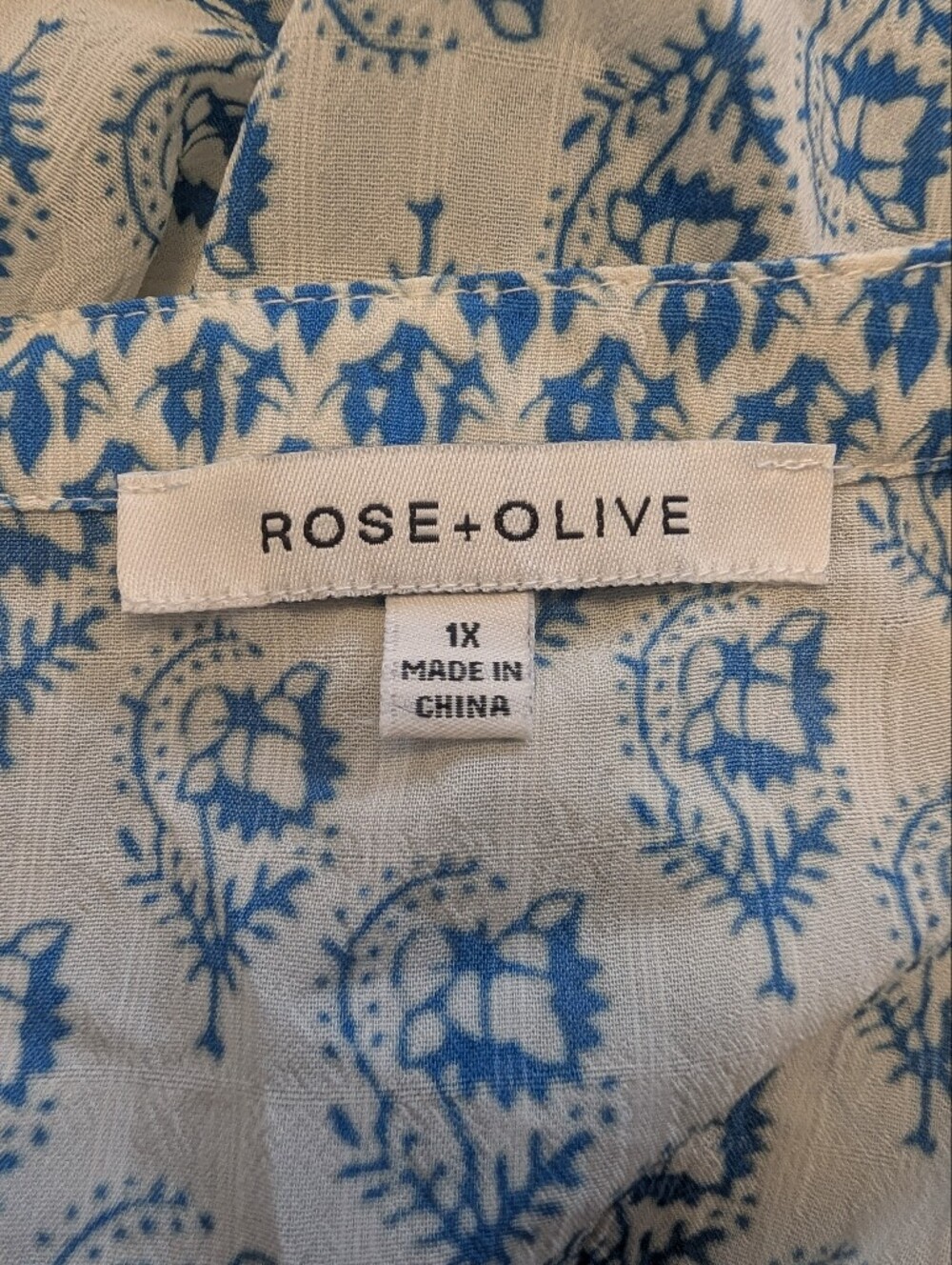 Rose & Olive Sz 1X Blue Floral Print Tunic Top Boho Cottagecore Pattern - Picture 4 of 4